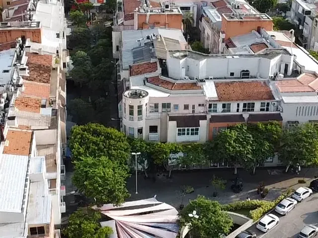 Área externa do Shopping Downtown, onde fica a unidade da Avenida das Américas